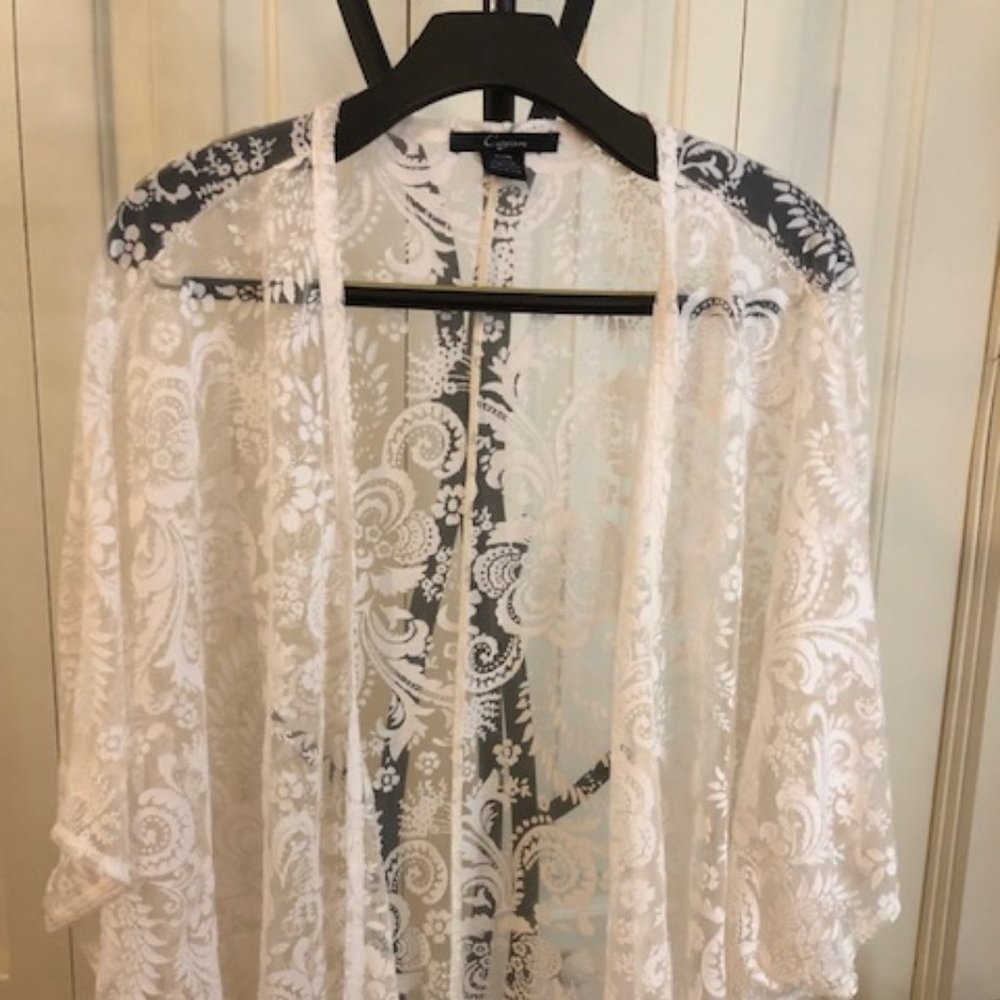 Cejon Entwined Vines Cream Wrap One Size